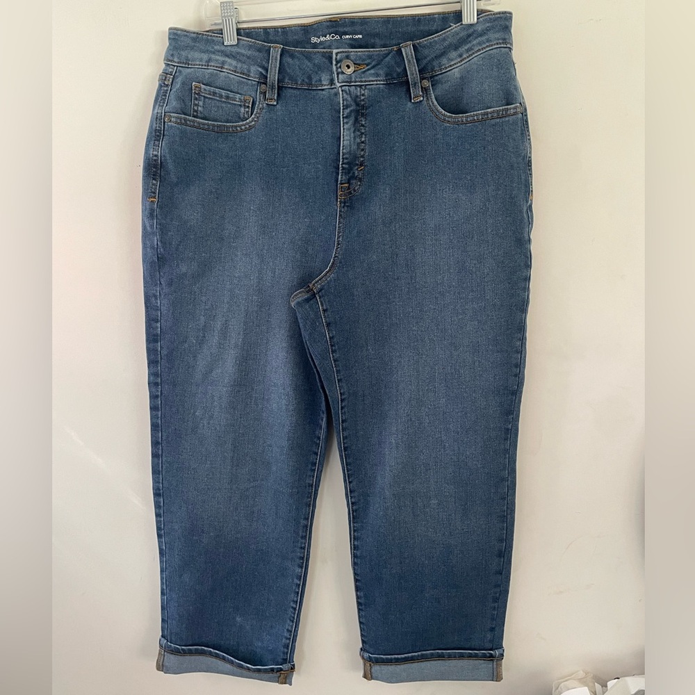Style & Co Curvy Denim Capris